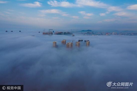 娱乐圈明星为何选择娶“老女人”，到底是爱情还是名利？